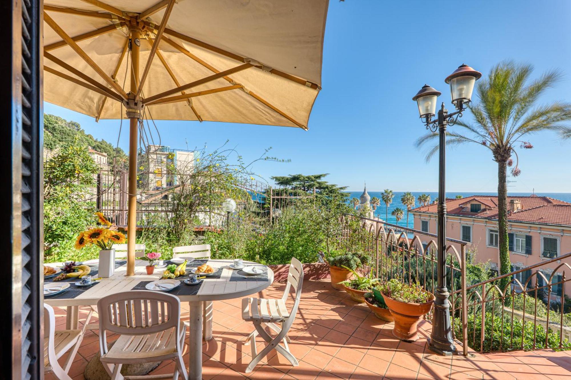 Timeless Escape - Garden And Sea - Happy Apartment Imperia